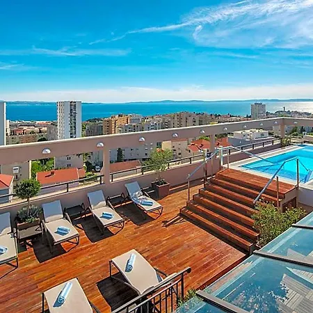 Hotel Dioklecijan & 4*